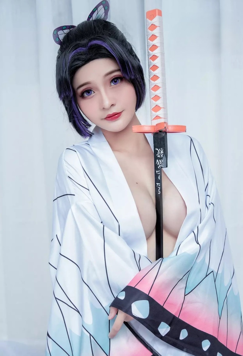 ảnh cosplay kimetsu no yaiba cực dâm