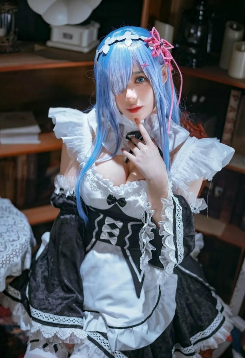 ảnh cosplay rem đáng yêu