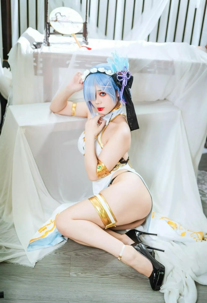 ảnh cosplay rem dễ thương