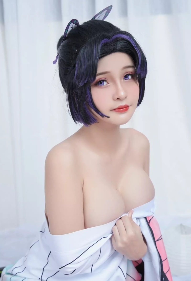 ảnh cosplay shinobu dâm