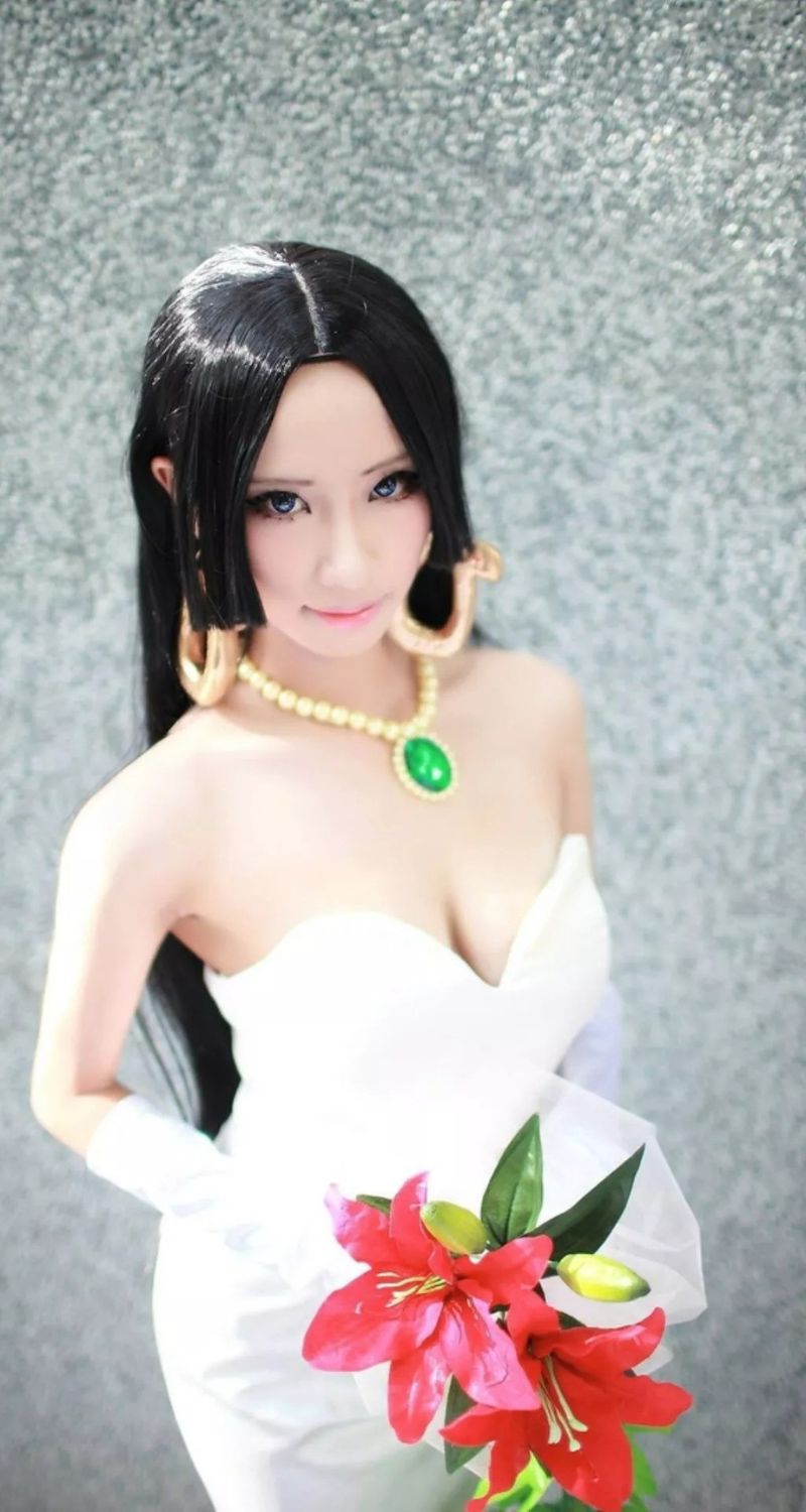 cosplay boa hancock nóng bỏng