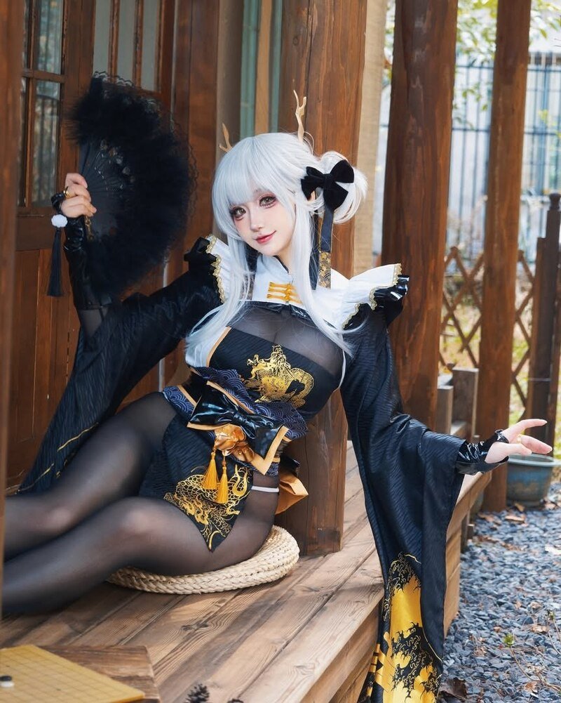 cosplay furina genshin