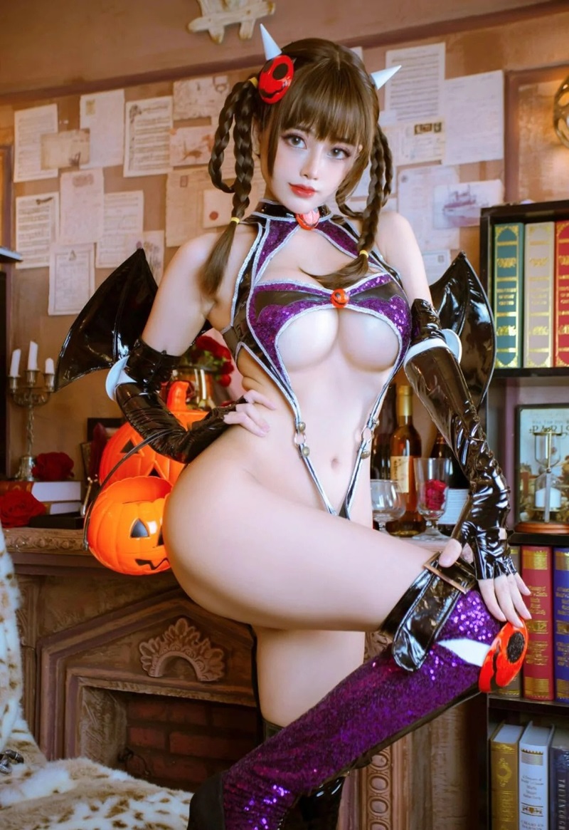 cosplay halloween quá dâm dang