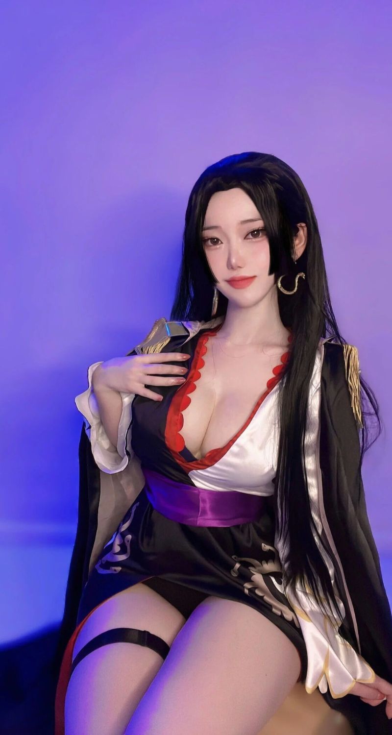 hình ảnh cosplay boa hancock