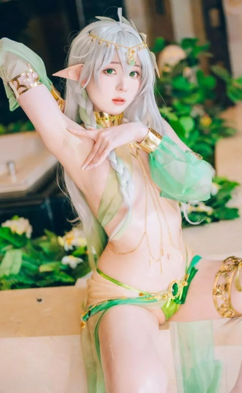 hình ảnh cosplay nahida gợi cảm