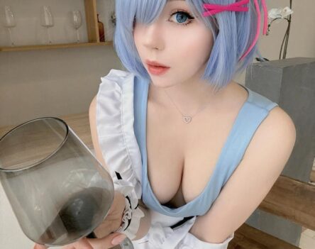 List 50+ ảnh cosplay rem nữ hầu gái mái tóc xanh siêu cuốn