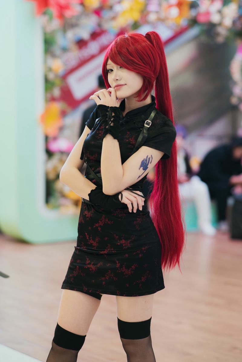 ảnh cosplay erza gợi cảm