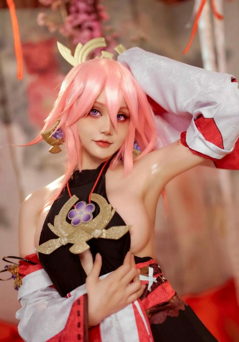 ảnh yae miko cosplay khiêu dâm
