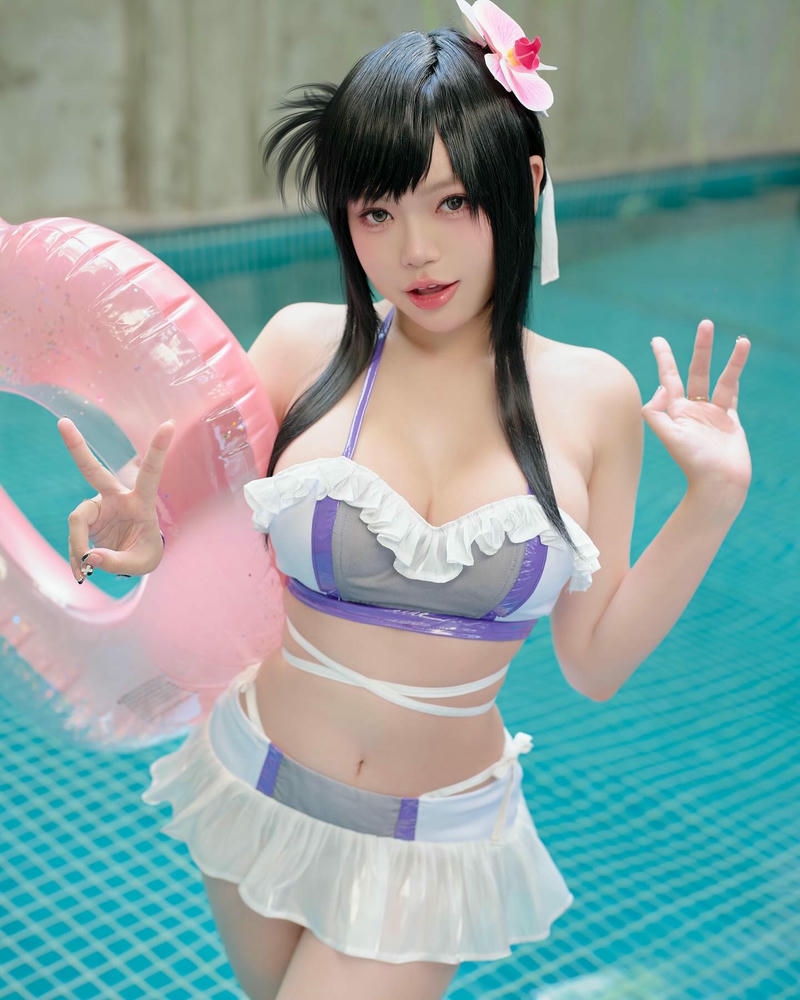 ảnh zinie quỳnh cosplay dâm