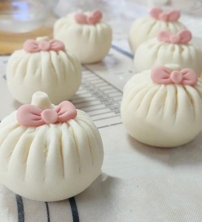 bánh bao chibi buộc nơ