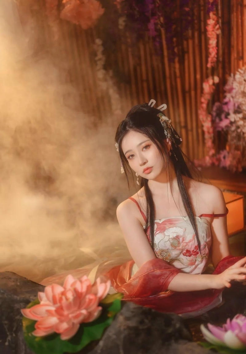 cosplay cổ trang khiêu gợi
