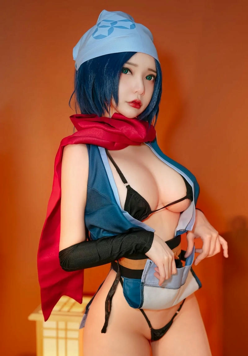 cosplay gợi cảm khiêu dâm