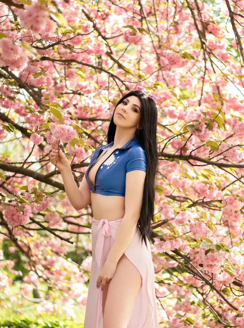 nico robin cosplay khiêu gợi