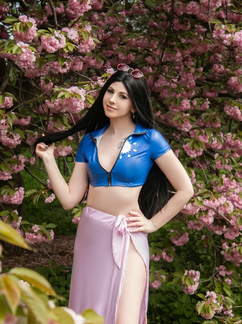 nico robin cosplay mọng nước