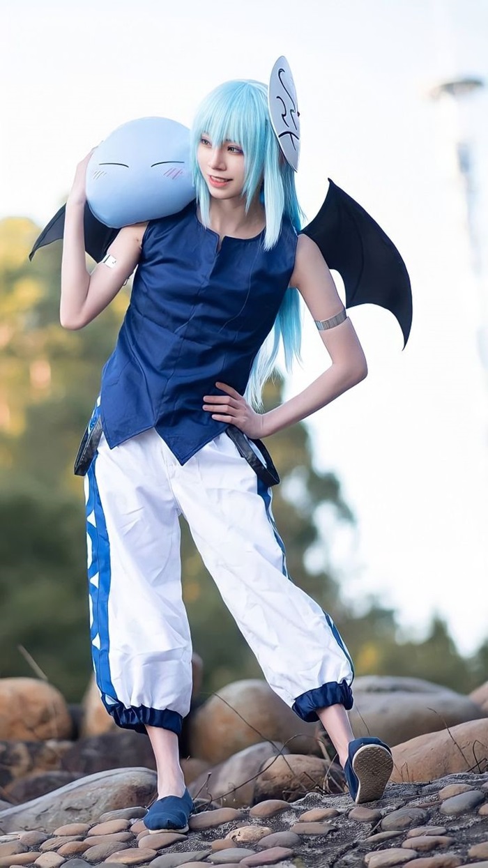 rimuru cosplay cười