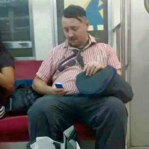 ảnh meme hitler người giống