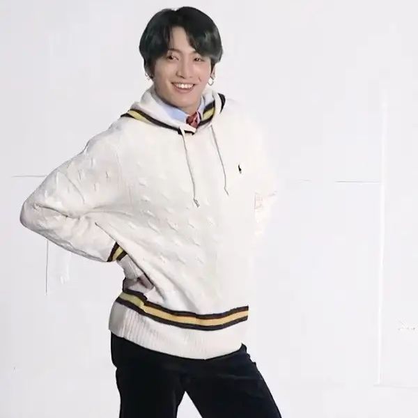 meme chống nạnh bts